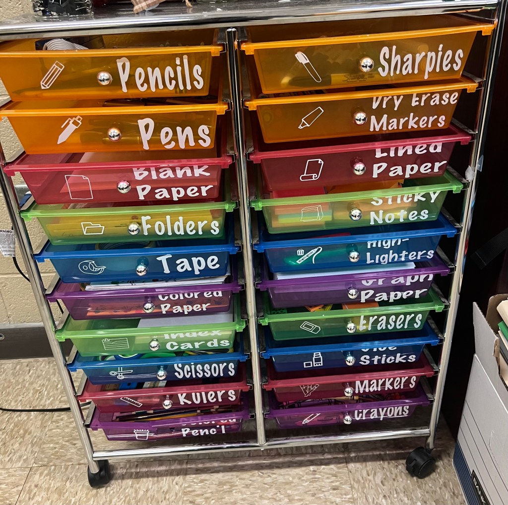 We are setting up our new&nbsp;office!